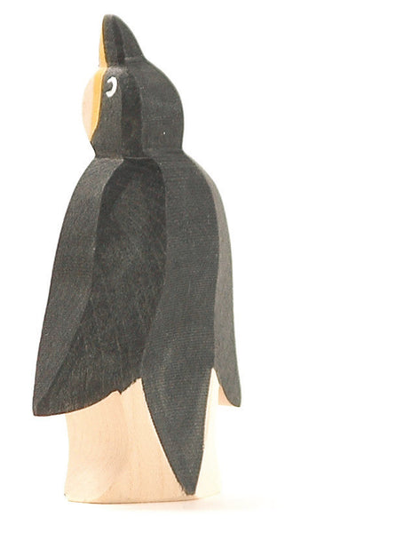 Ostheimer | Penguin from the front