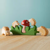邦布玩具 |草丛中的蘑菇